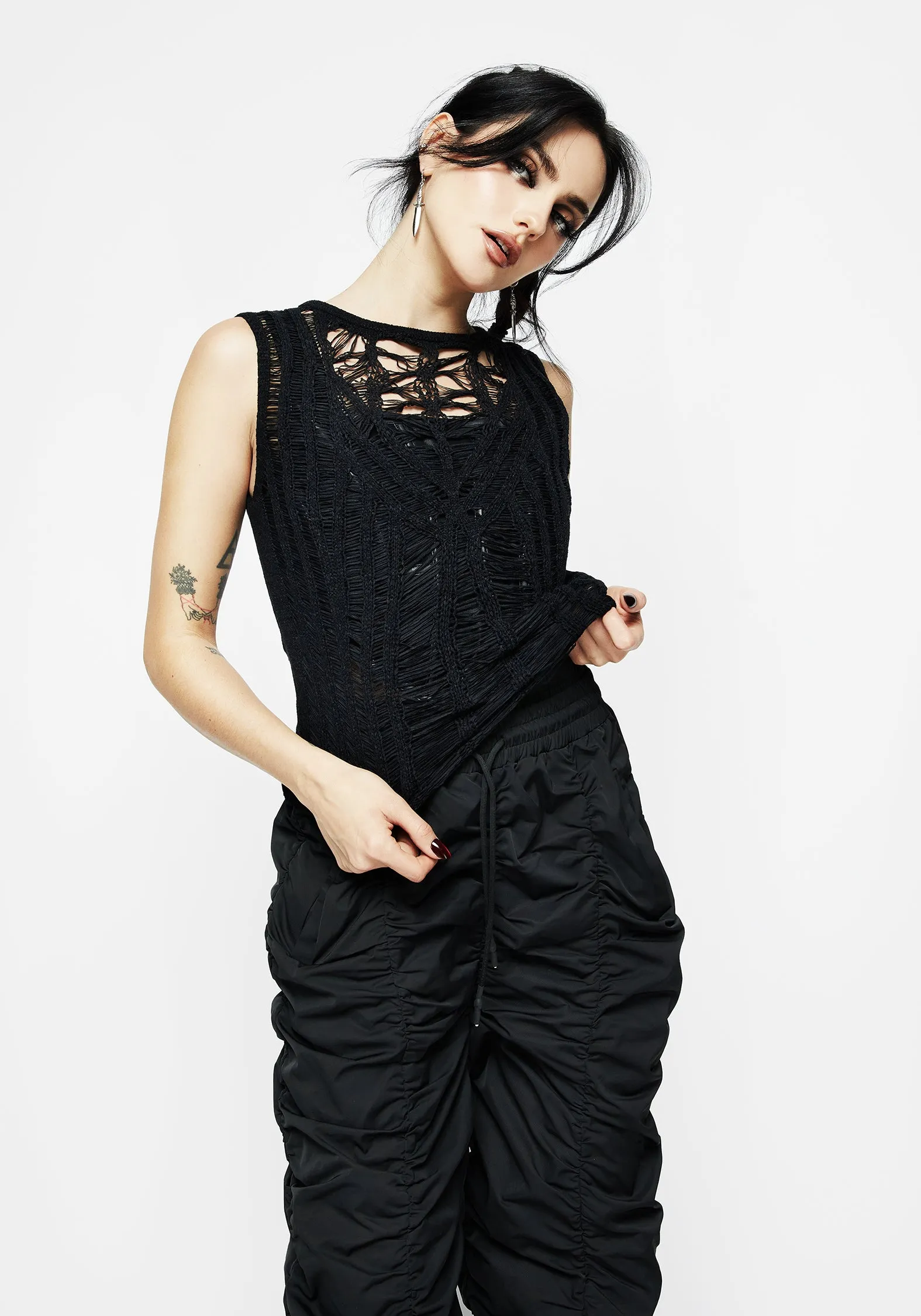 Damage Ladder Knit Sleeveless Top