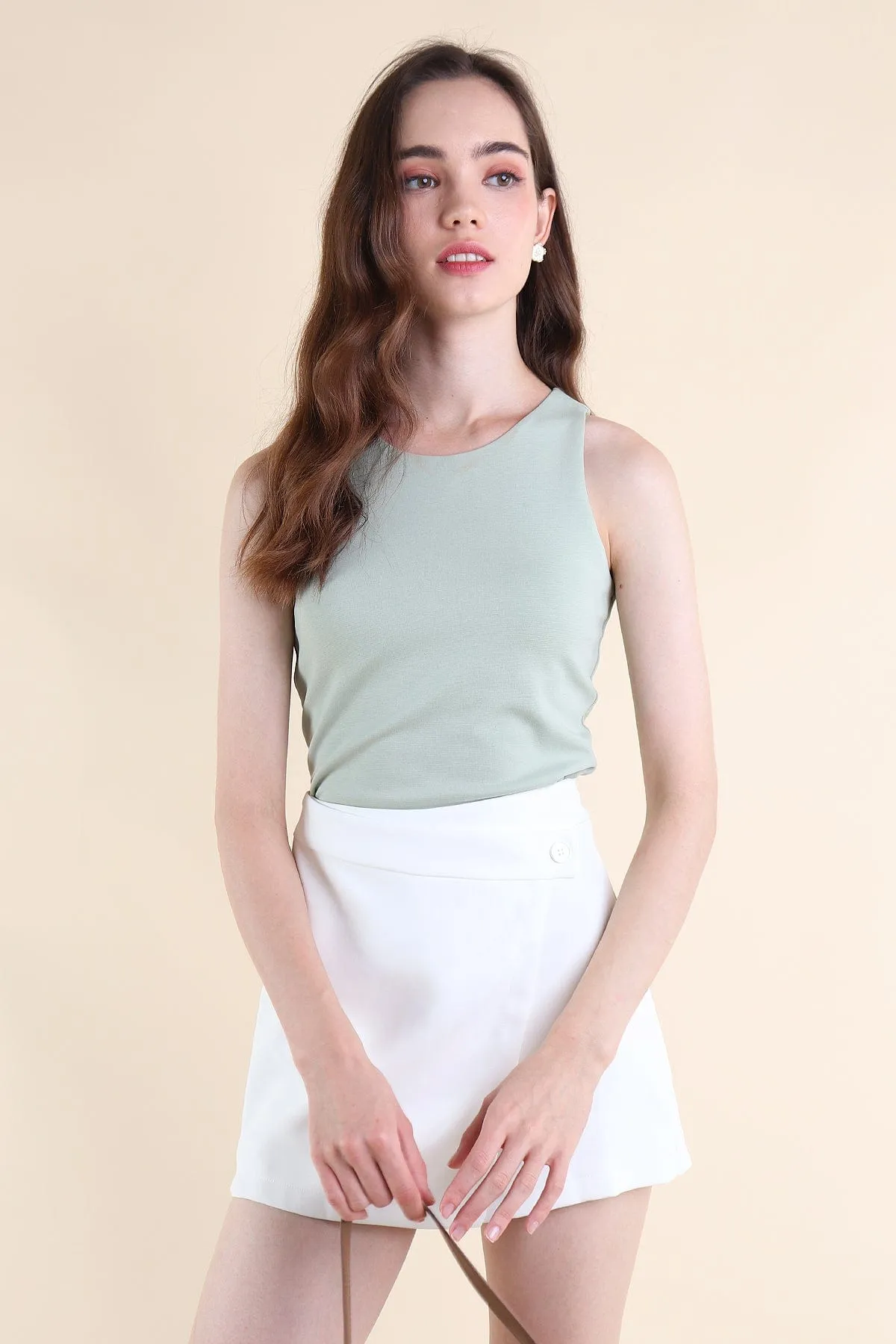 HENLEY ASYMMETRICAL SKORTS IN WHITE